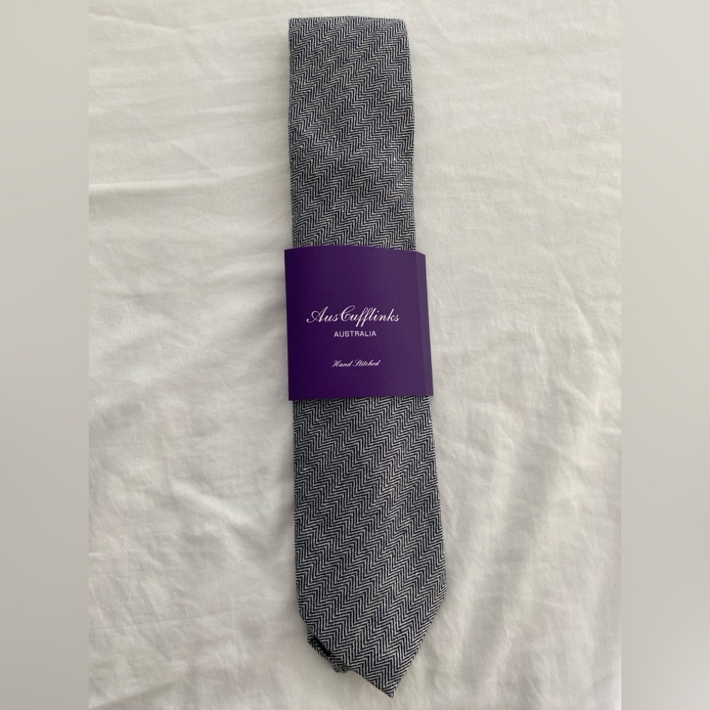 Classic black and white herringbone tie - new with tags